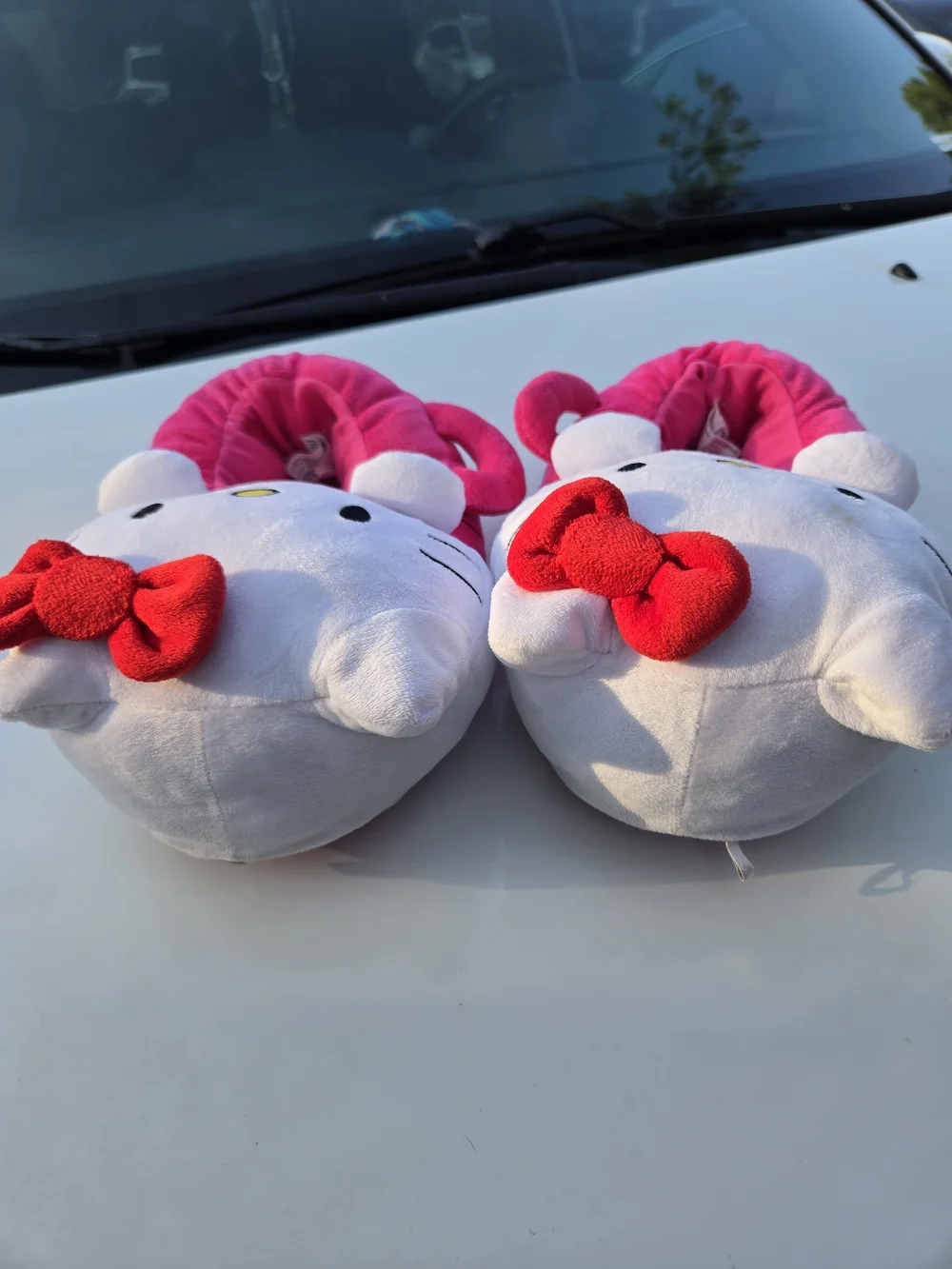 Hello Kitty Pink Plush Kids One-Piece Slippers
